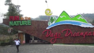 WAHANA-WAHANA EKSTREM DAGO DREAMPARK