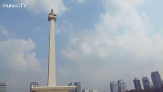 JALAN-JALAN KE MONAS JAKARTA SAMPAI NAIK KE PUNCAKNYA